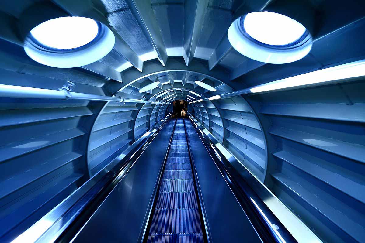 پله برقی Atomium